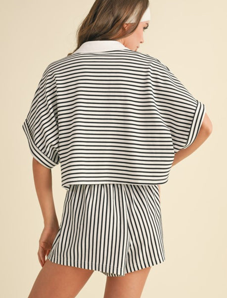 White Knitted Striped Cropped Shirt