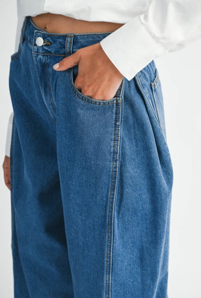 High Waisted Pleated Wide Leg Jean Pant